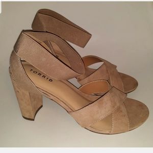 Torrid Women's Beige Cross Stretch Block Tapered Heel Sandals Size 8.5W